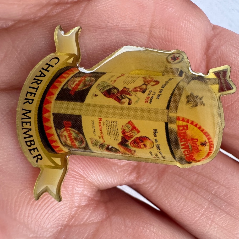 Vintage Budweiser Lapel Pin Gold Beer Stein Charter Member Retro Barware Pin